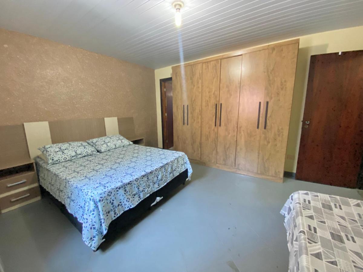 Casa Grande Com 2 Quartos E 1 *